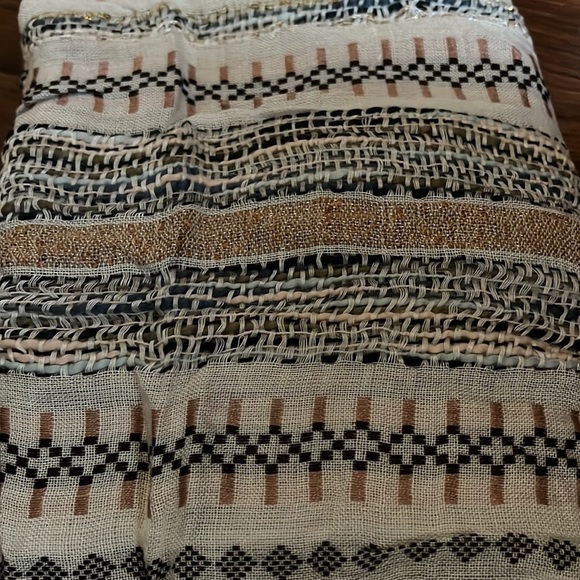 Nwt Express scarf - Picture 4 of 5